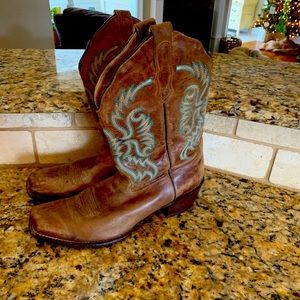 Women’s Nocona Boots